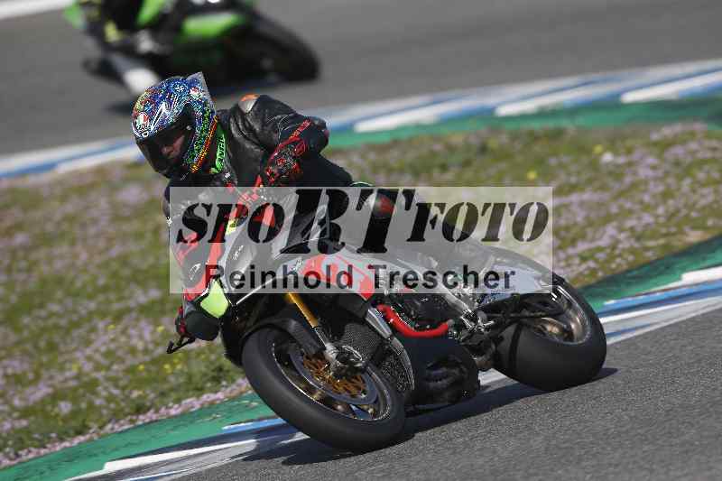 /Archiv-2024/02 29.01.-02.02.2024 Moto Center Thun Jerez/Gruppe gruen-green/63